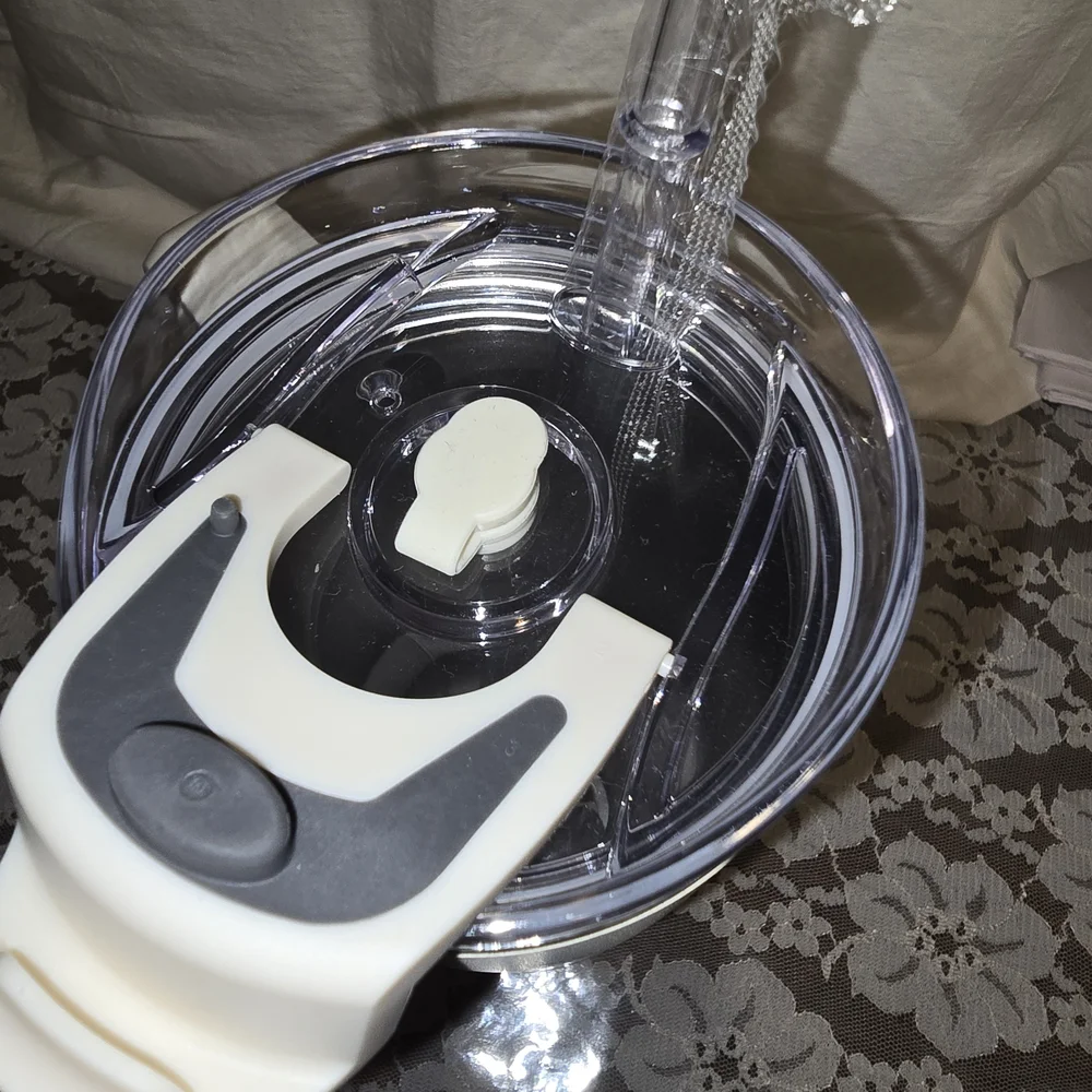 Serengeti Cream Bulldog Tumbler